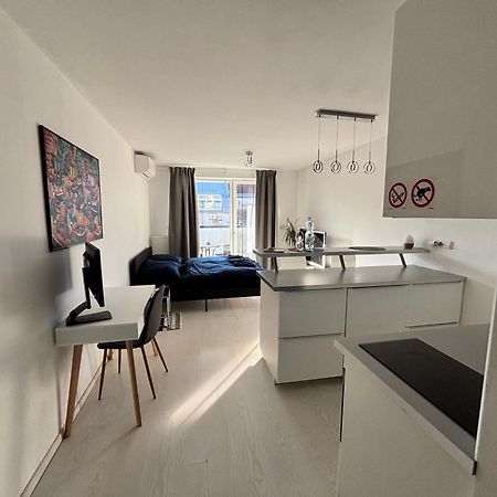 New Studio, Central Location! Bratysława Zewnętrze zdjęcie